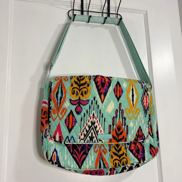 Vera Bradley Handbags - Vera Bradley Essential Messenger Bag quilted Pueblo print